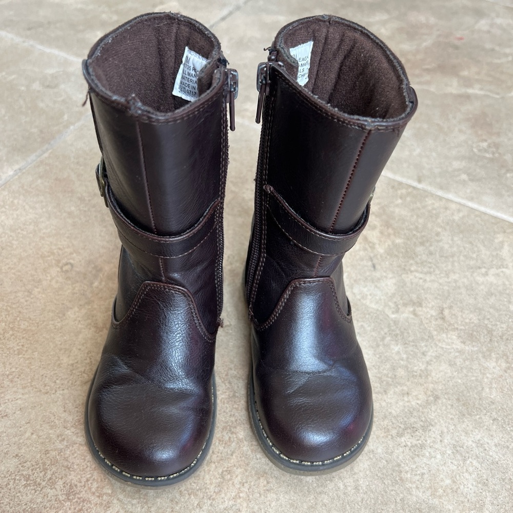 Baby girl winter boots by Rachel shoes, size7